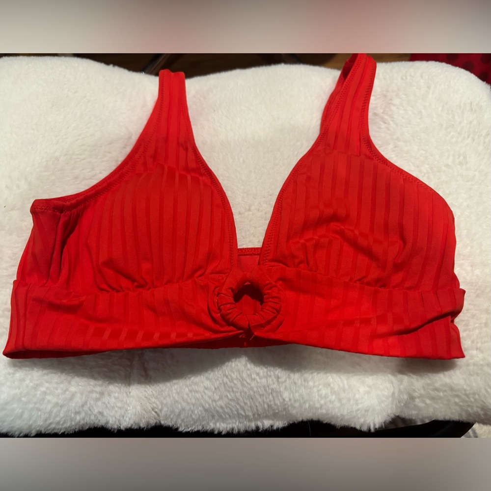 Aerie’s women bikini top